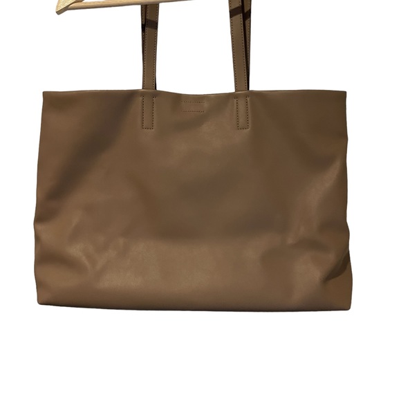 Calvin Klein Tan Tote Purse Shoulder Bag New With Tags - Picture 5 of 9